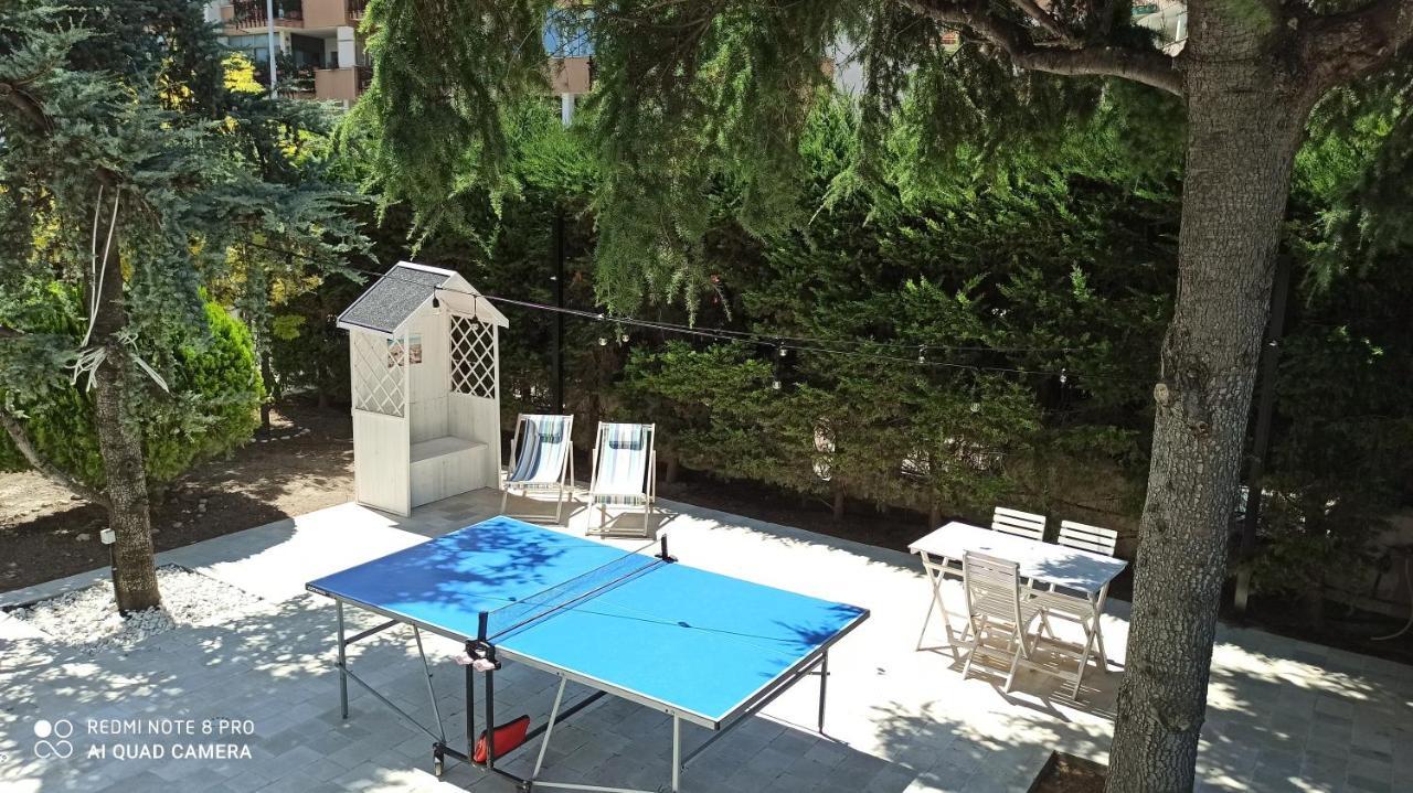 Villa Mary - Apartments Trani Extérieur photo