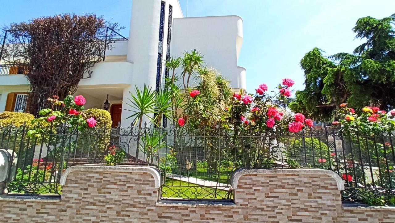 Villa Mary - Apartments Trani Extérieur photo