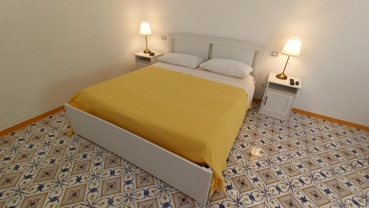 Villa Mary - Apartments Trani Extérieur photo